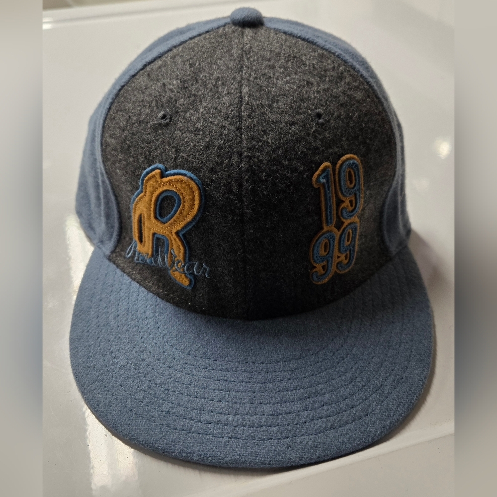 Rocawear Y2K Mens Wool Fitted Hat Cap Size 7 5/8  Hip Hop Rap Blue Grey Yellow